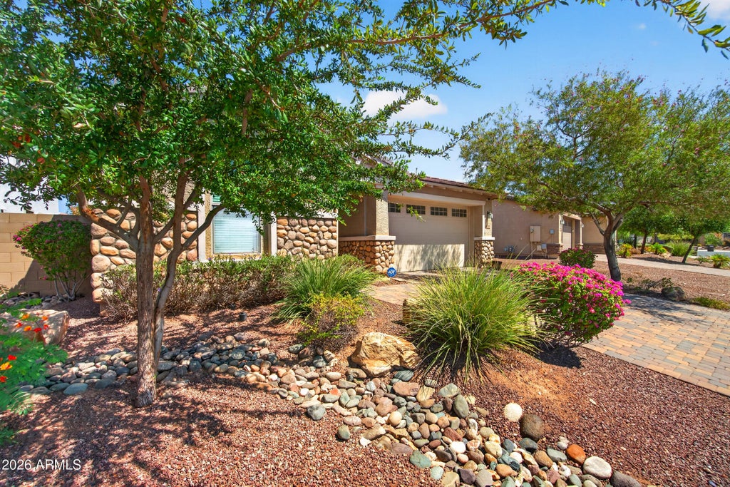 Photo of 22303 N 100th Lane, Peoria, AZ 85383 (MLS # 7084155)