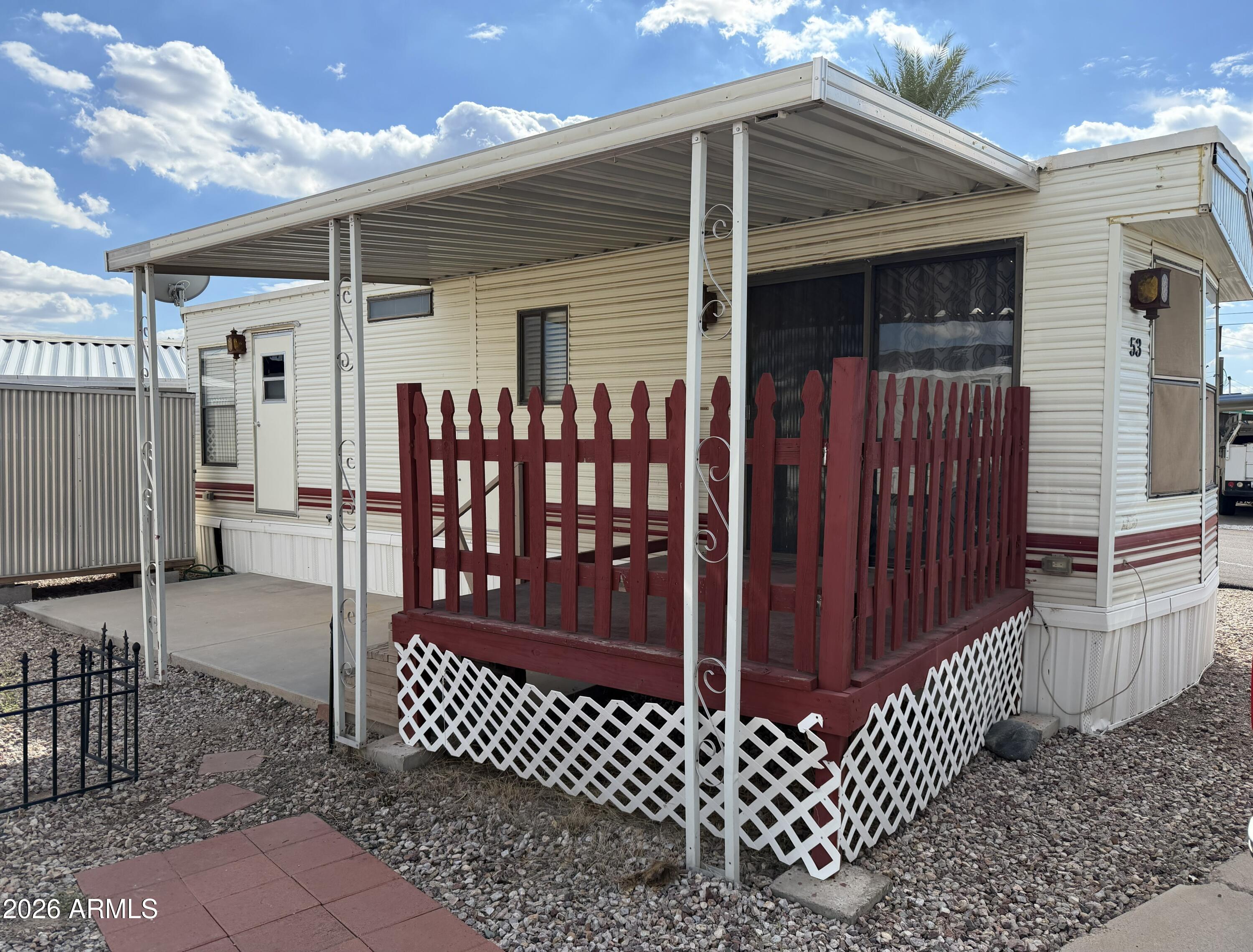 29 W Southern Avenue 53