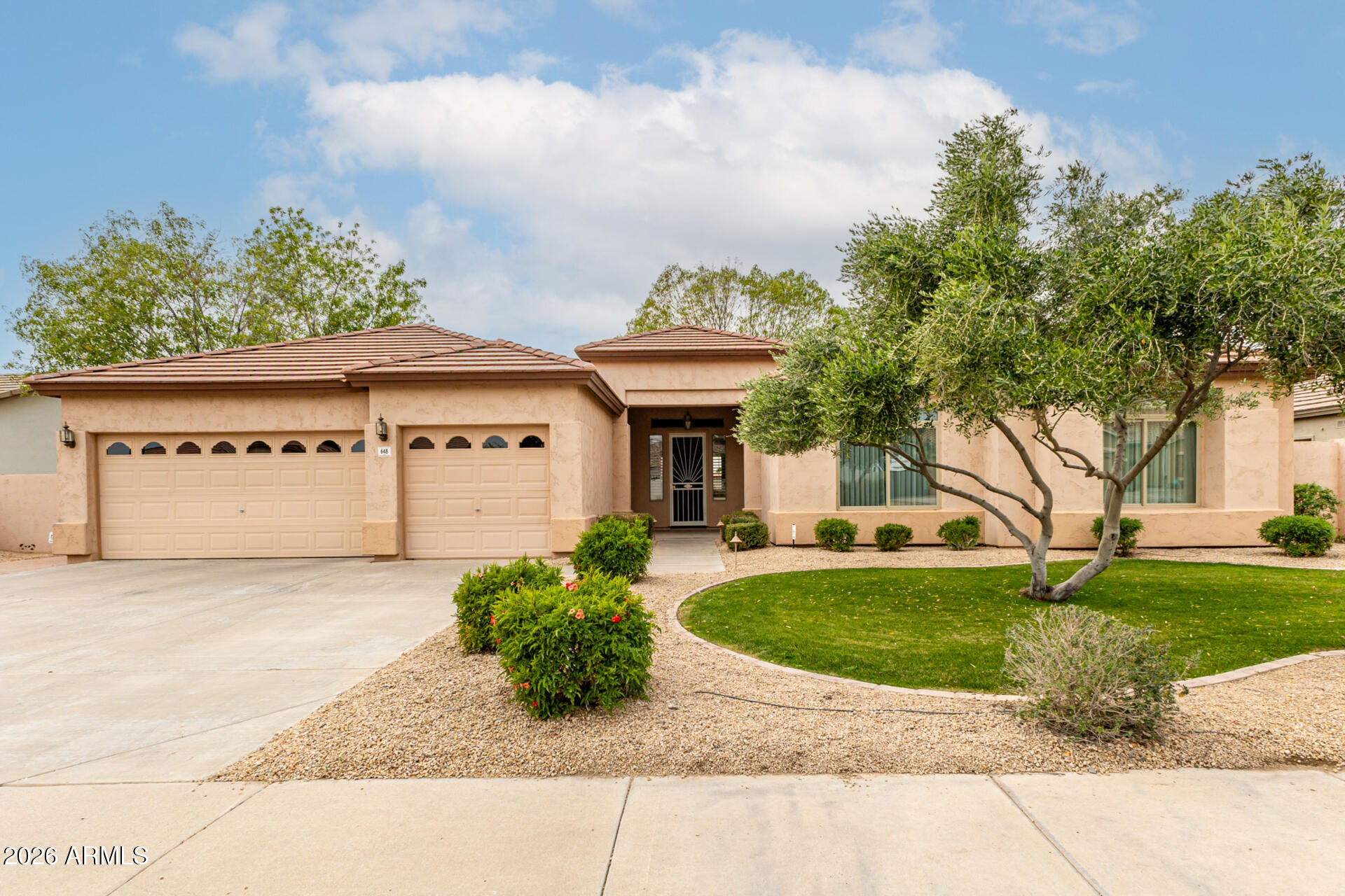 648 S ROANOKE Street