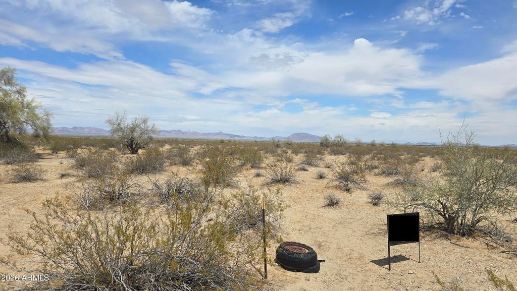 Photo of 0 N 571 Avenue #-, Tonopah, AZ 85354 (MLS # 7021791)