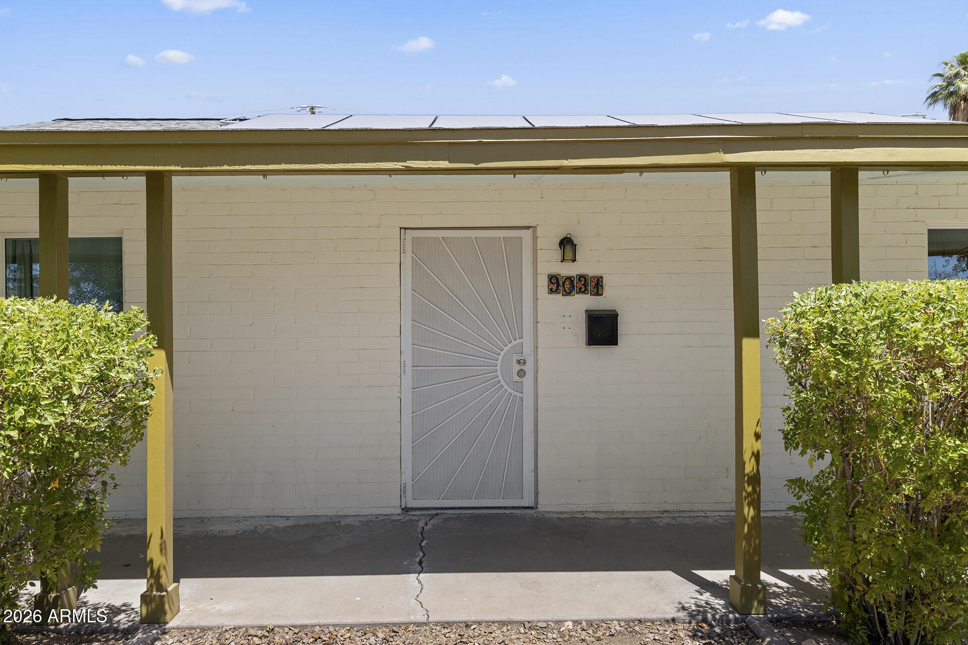 9031 N 2ND Drive