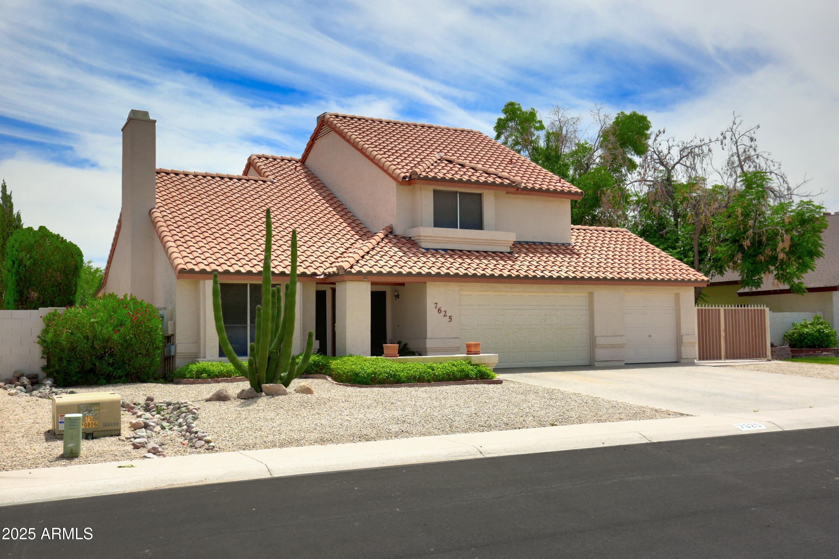 Homes 2 7625 W DREYFUS Drive