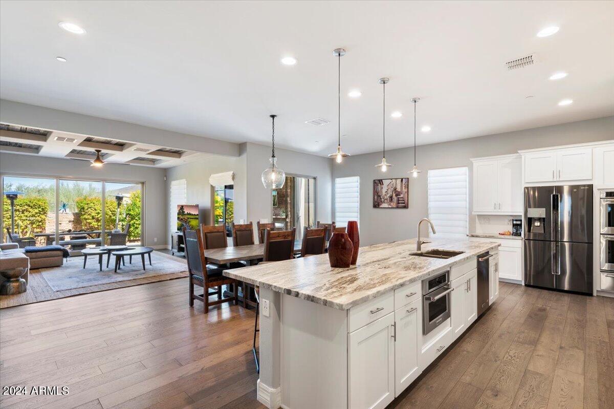 6002 E Santa Cruz Drive