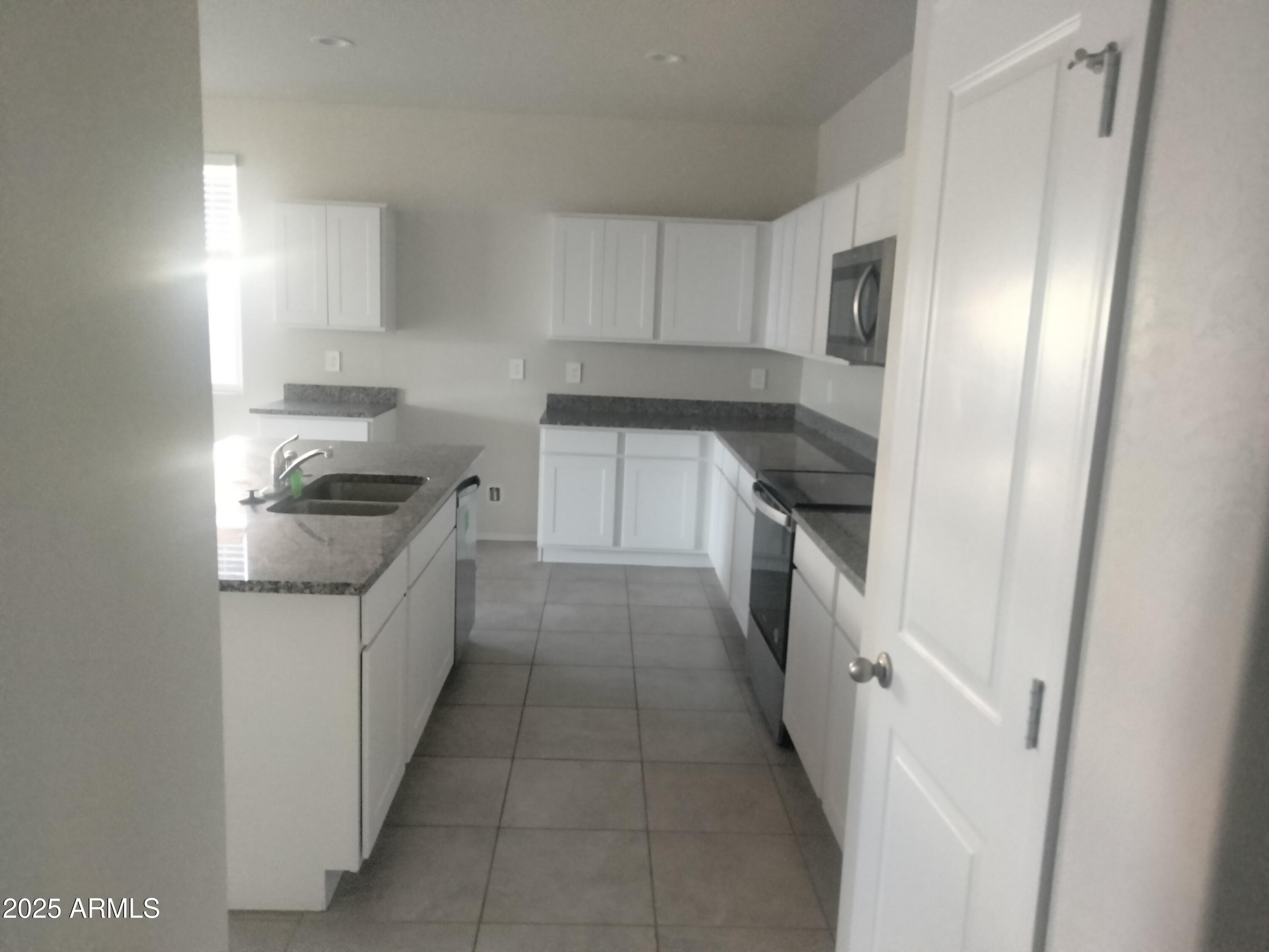 36063 W SAN ALVAREZ Avenue