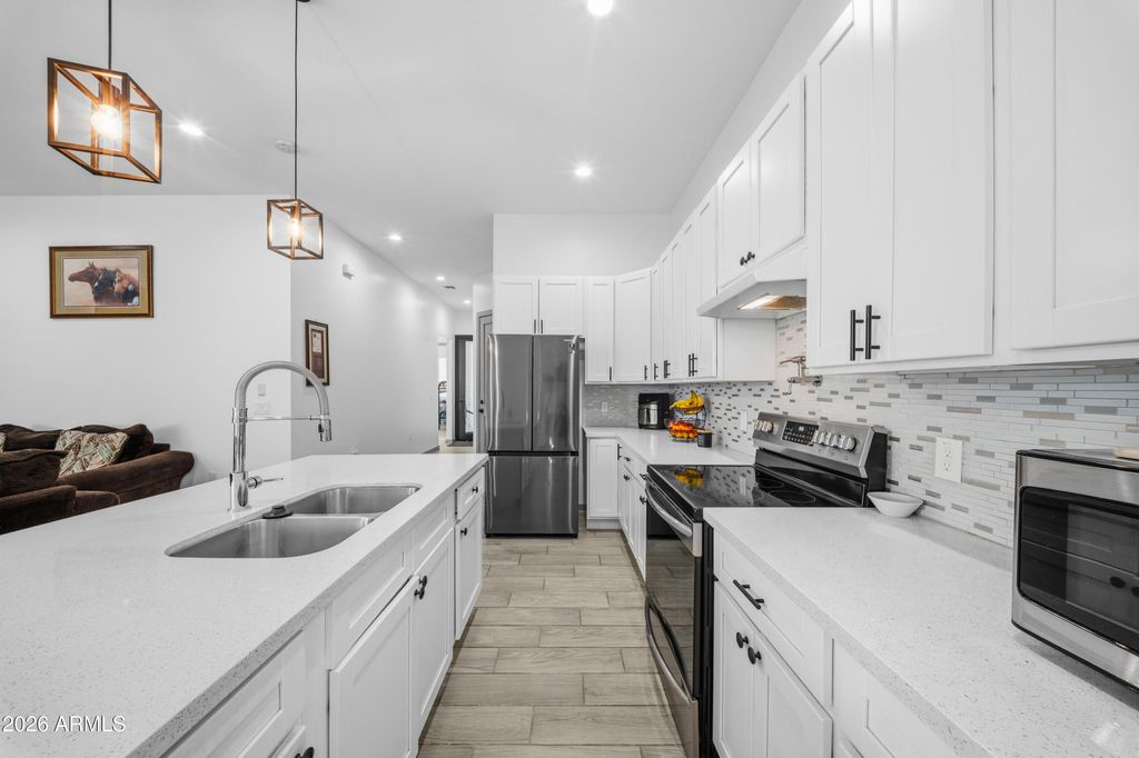 Photo of 209 E Kinderman Drive, Avondale, AZ 85323 (MLS # 7002930)
