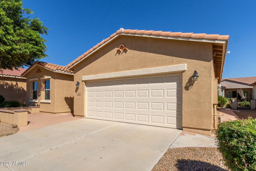 Photo of 254 N Monterey Court, Casa Grande, AZ 85194 (MLS # 6926288)