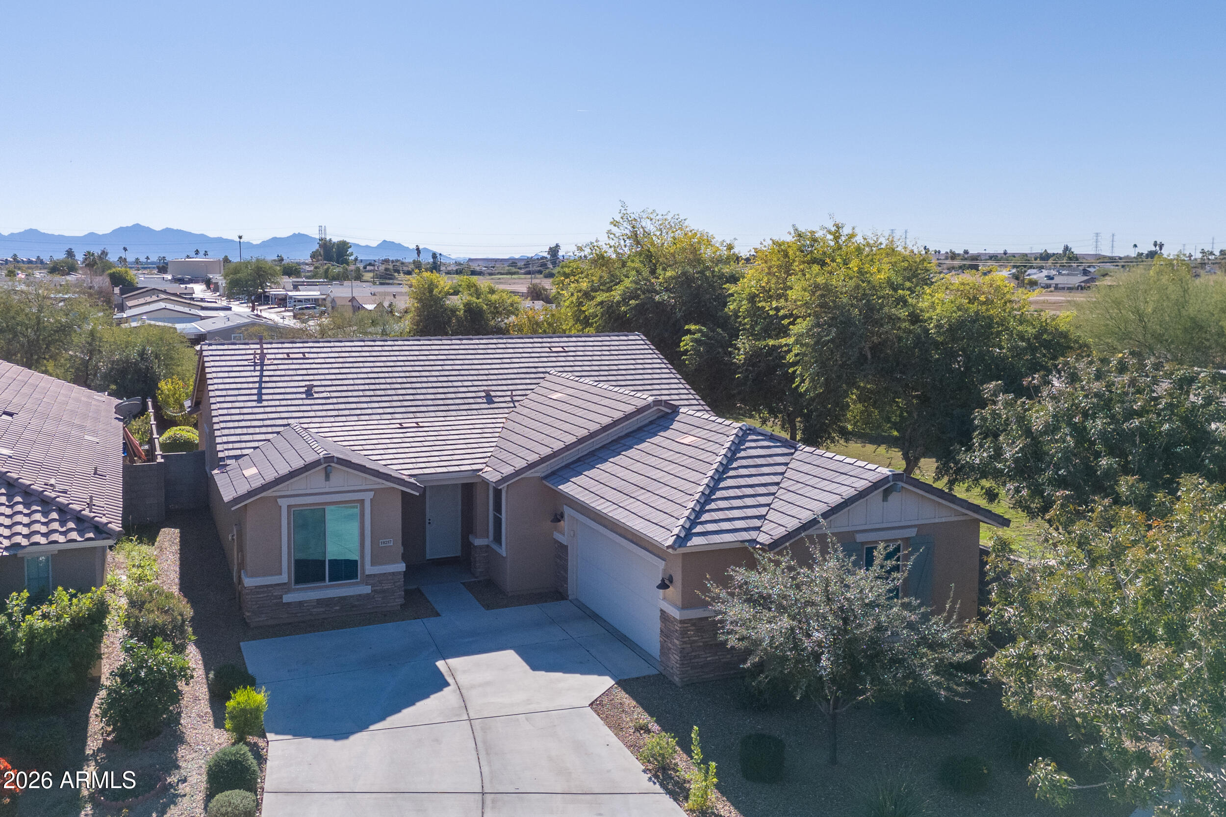 10257 W LAWRENCE Lane