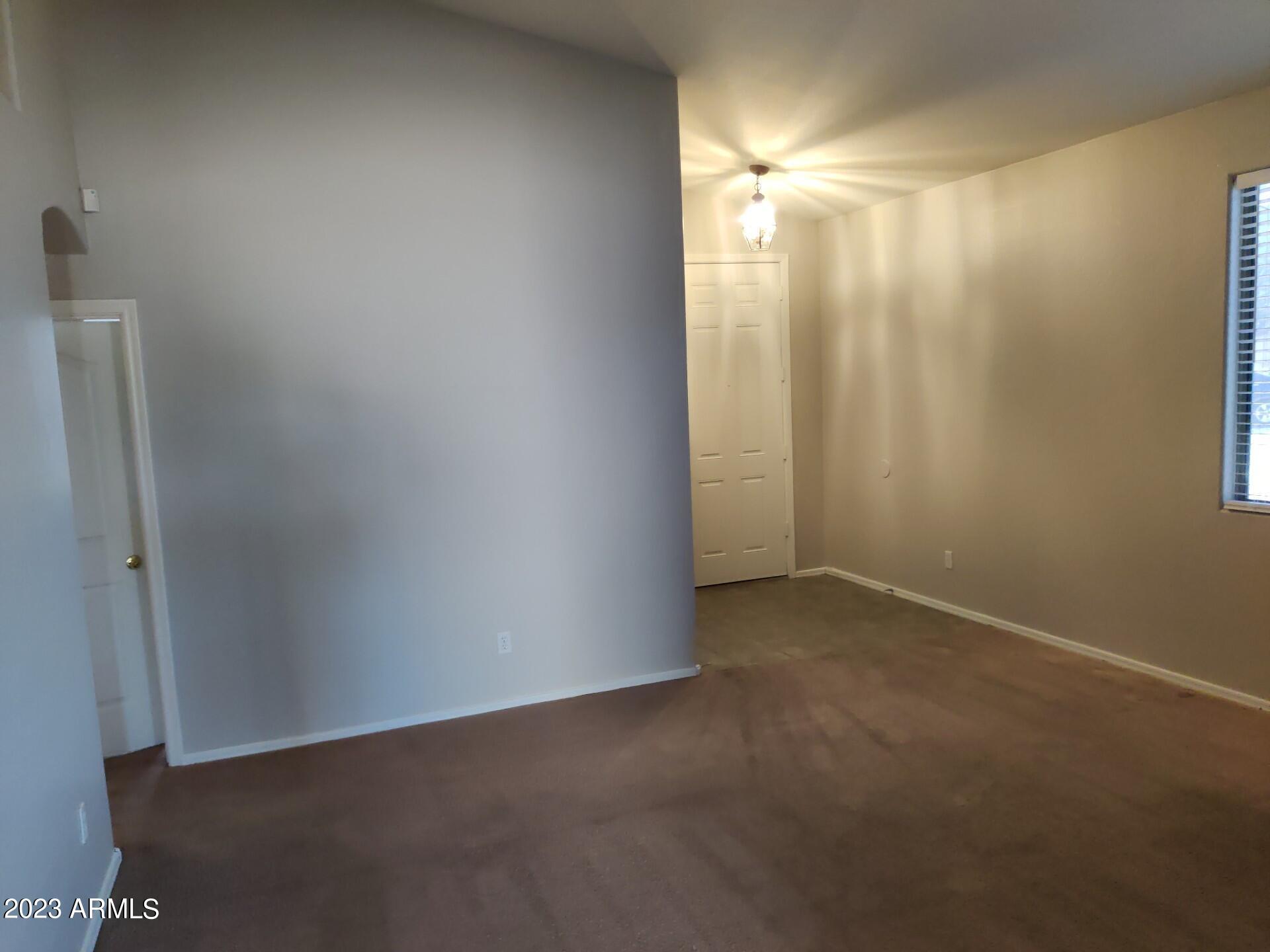 3135 N 127TH Avenue