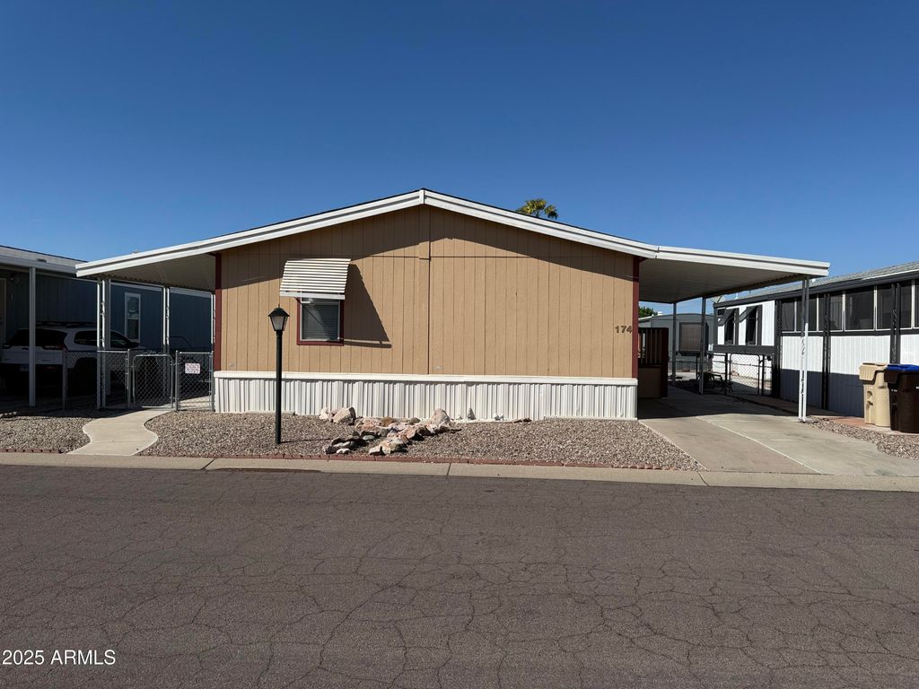 Photo of 7810 W Peoria Avenue #174, Peoria, AZ 85345 (MLS # 6922413)