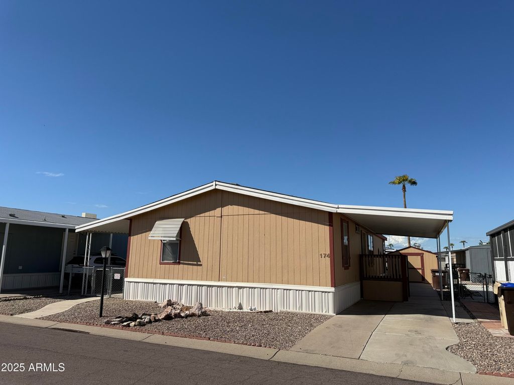 Photo of 7810 W Peoria Avenue #174, Peoria, AZ 85345 (MLS # 6922413)