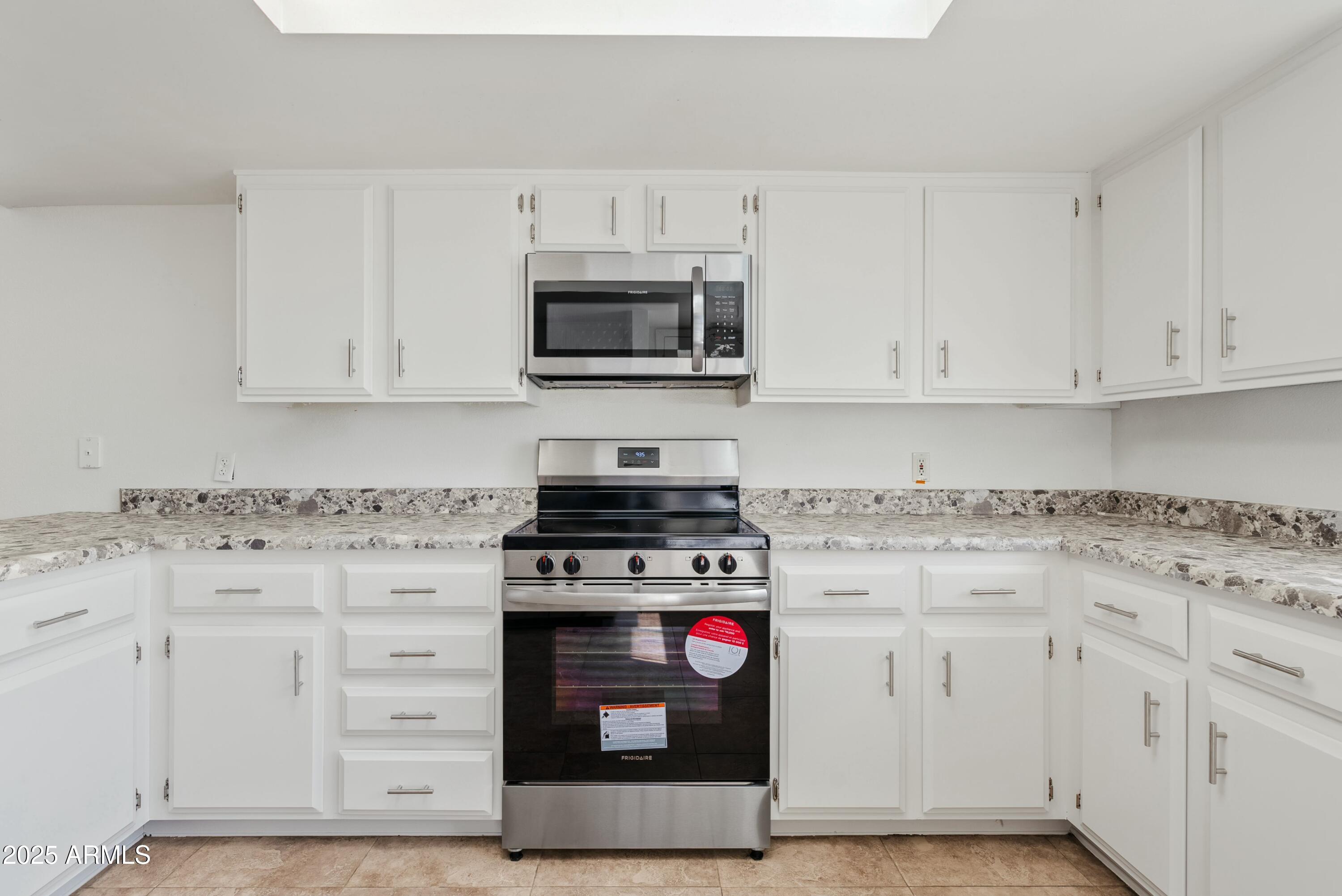 307 W ALAMO Drive