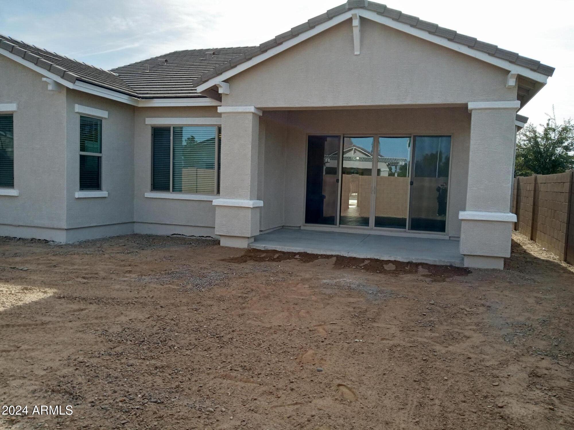 21018 E CALLE LUNA Court