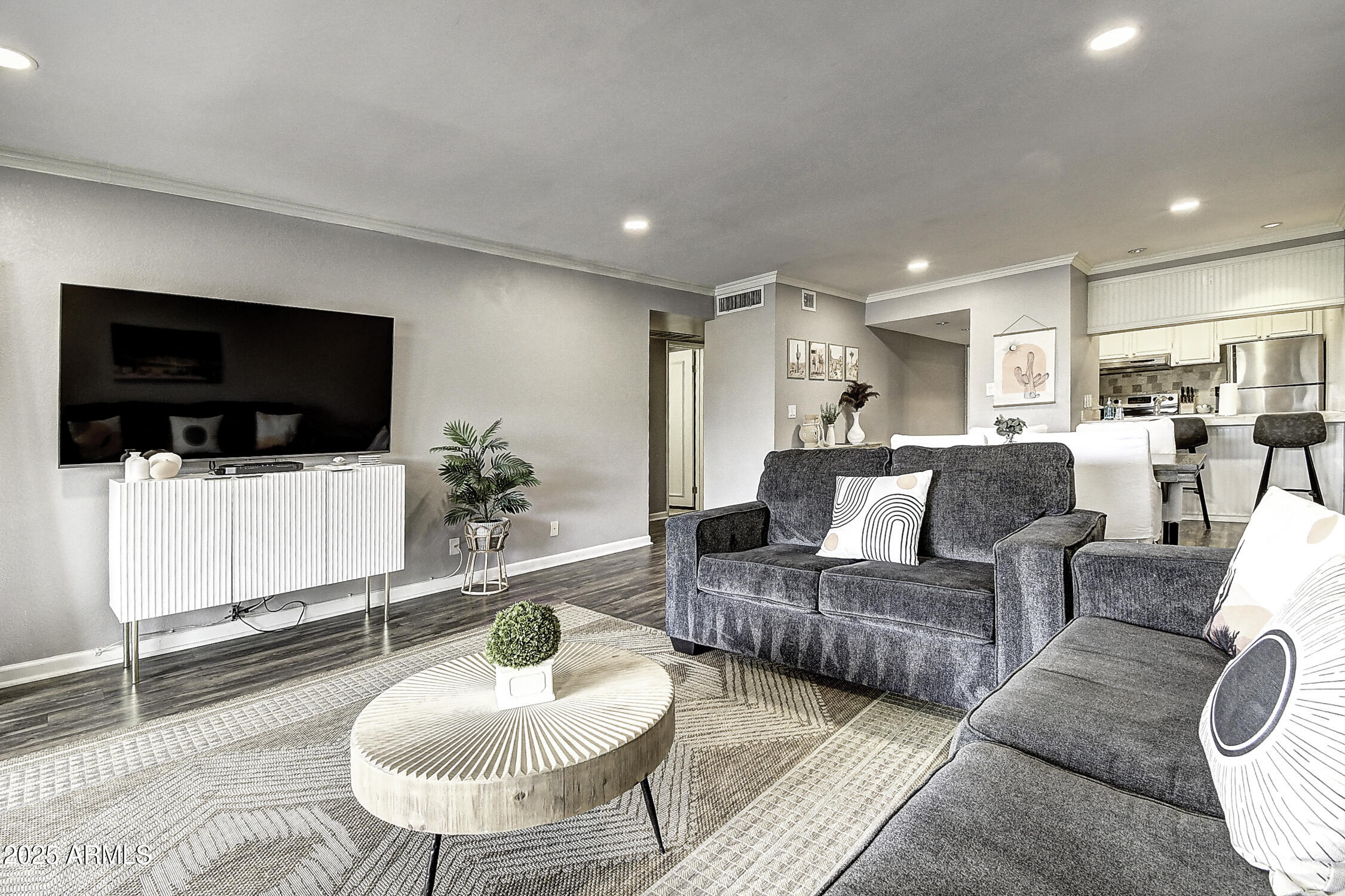 7625 E CAMELBACK Road B203