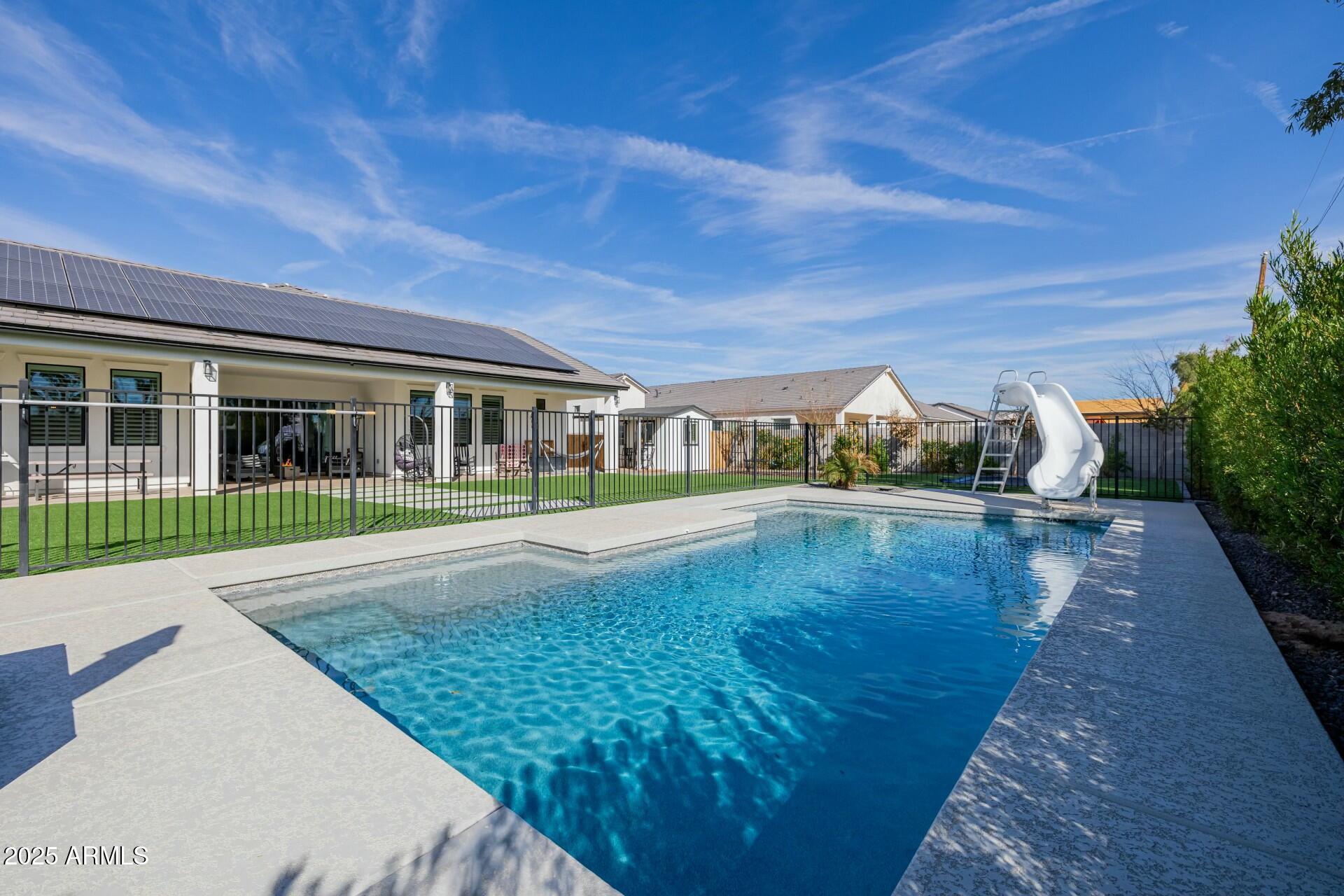 1265 E LA FORTUNA Court