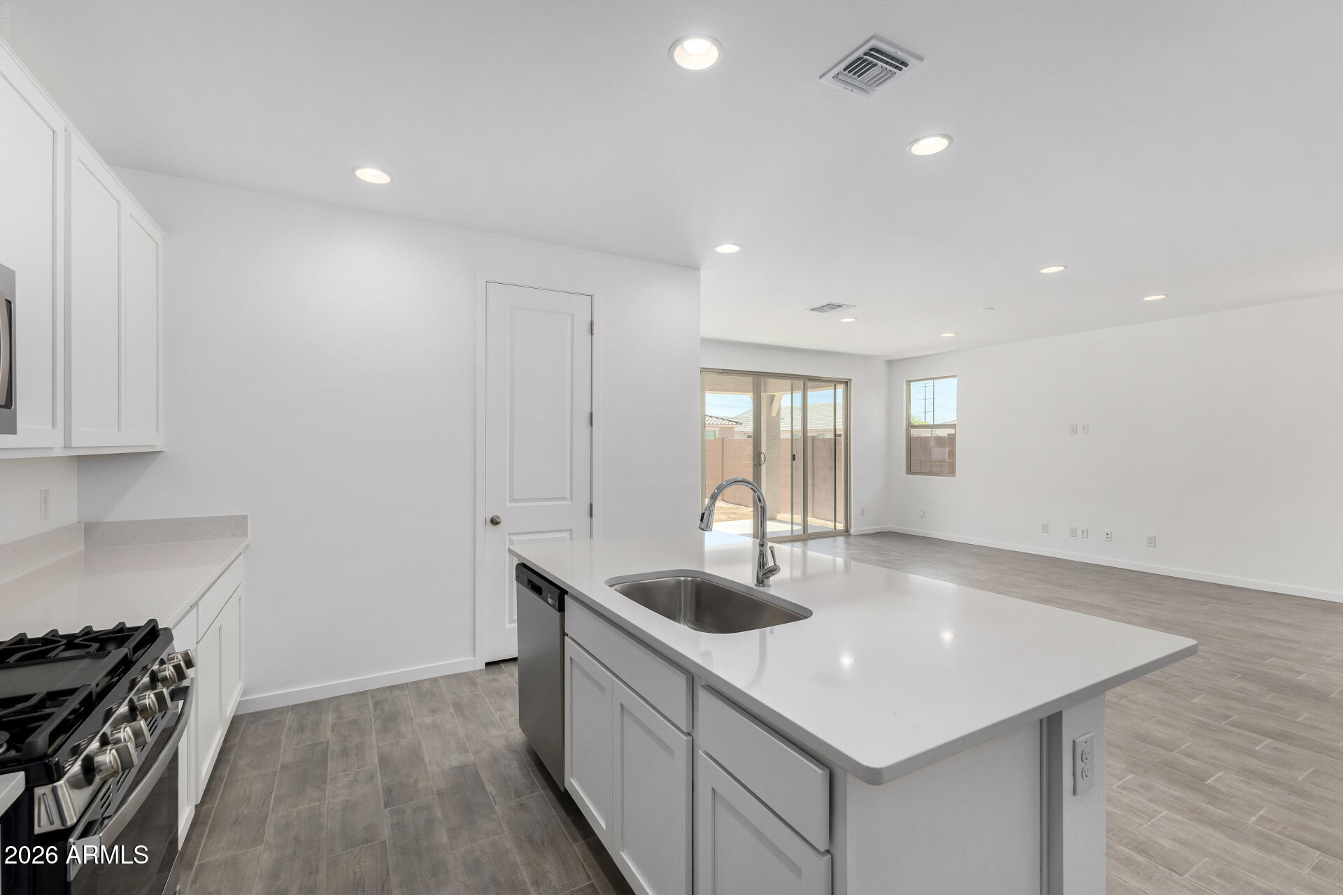 12385 W PARKWAY Lane