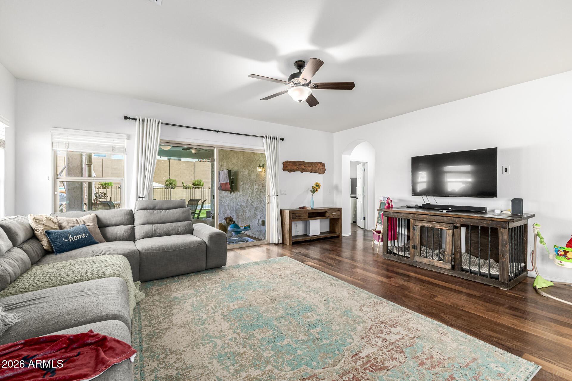 1656 W CAVEDALE Drive