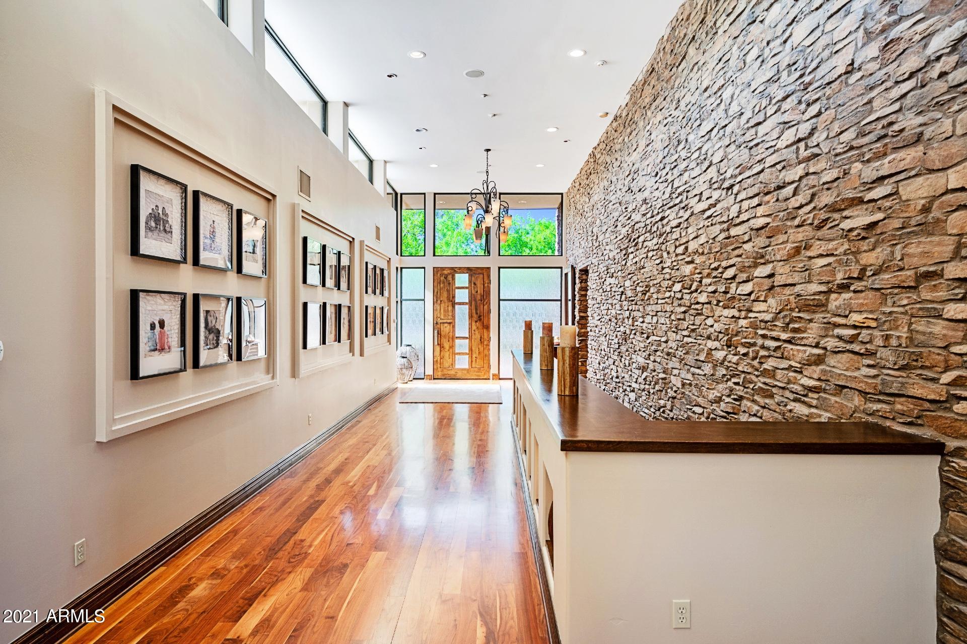 ''Cactus Corridor'' - Residential