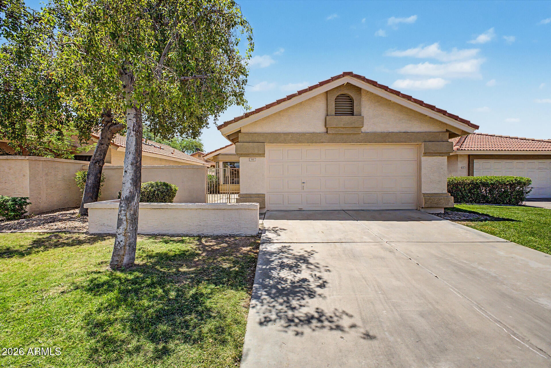 907 W BARBADOS Drive