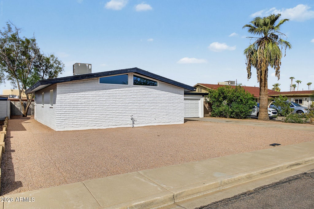 Photo of 1208 W Malibu Drive, Tempe, AZ 85282 (MLS # 7086138)