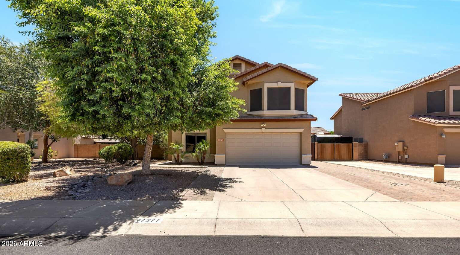 1371 E JASPER Drive