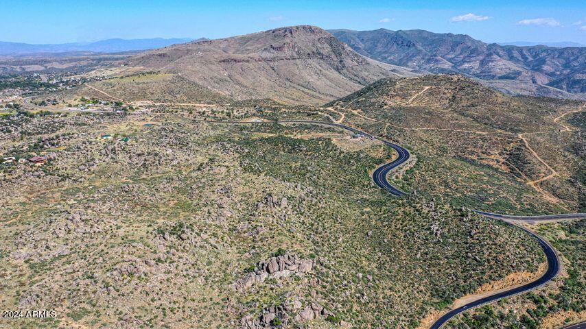 xxxx N White Spar (89) 1B Highway 1B
