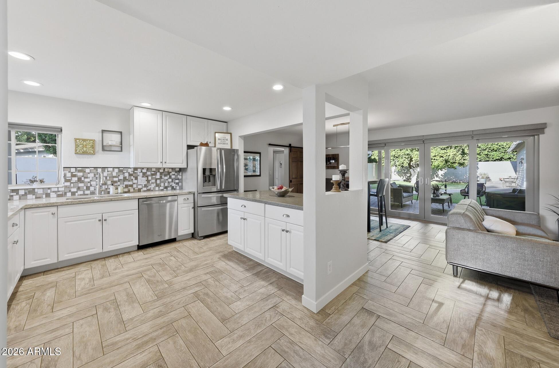 4523 N 35th Place