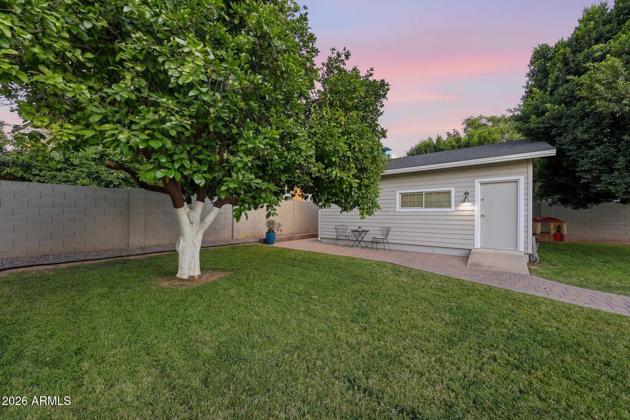 4523 N 35th Place