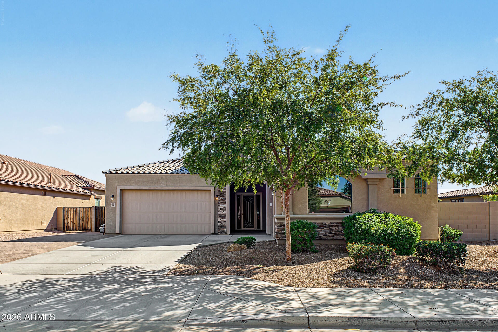 9267 W DENTON Lane
