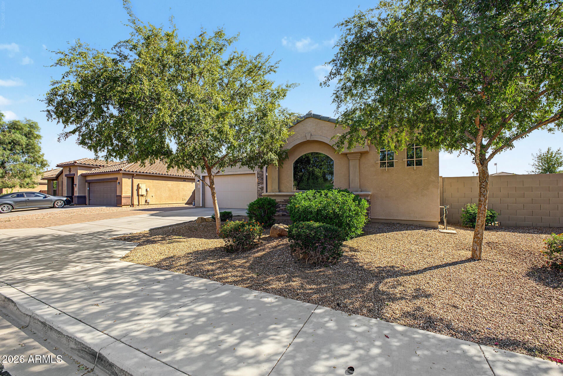 9267 W DENTON Lane