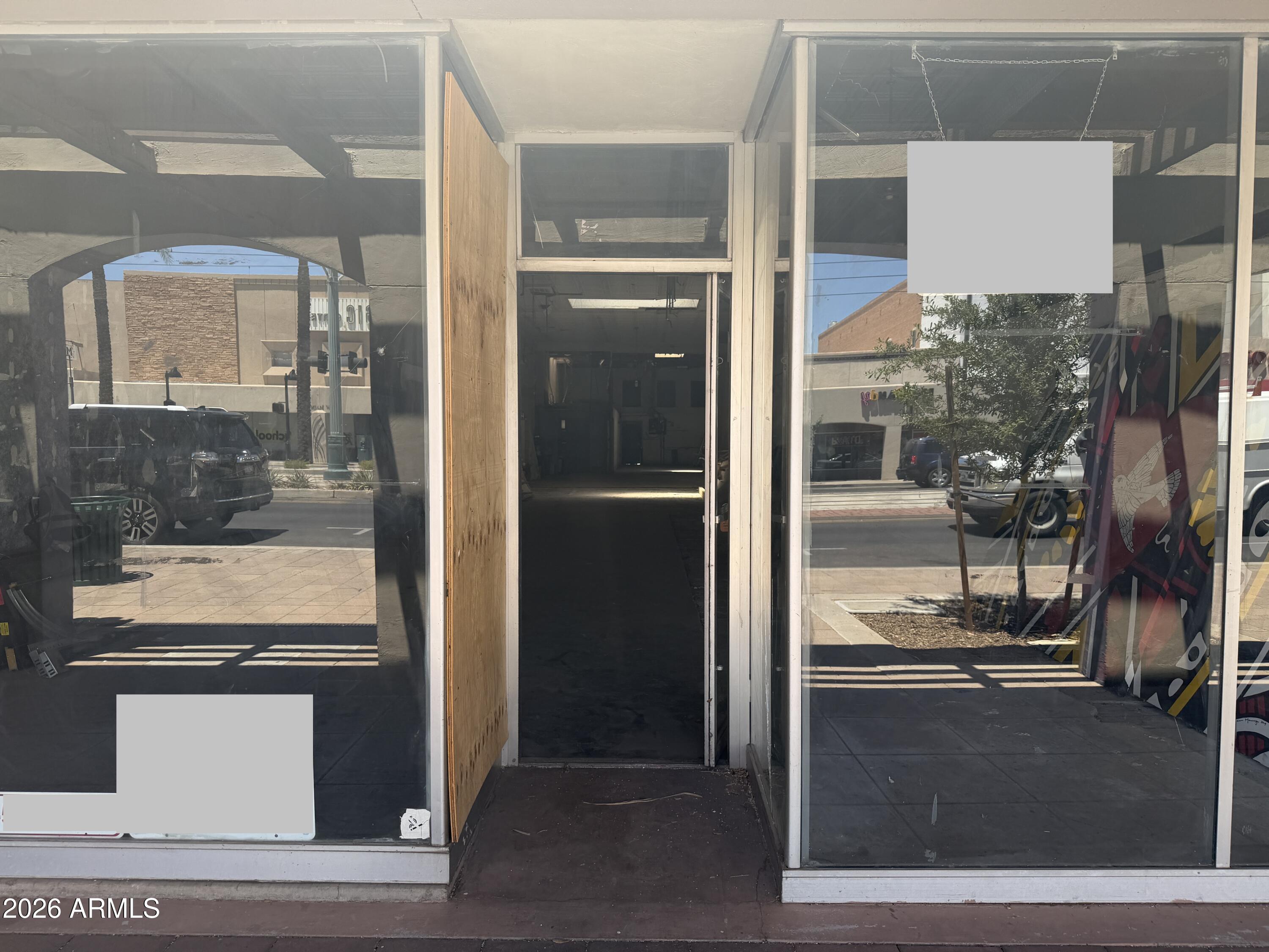 41 W MAIN Street
