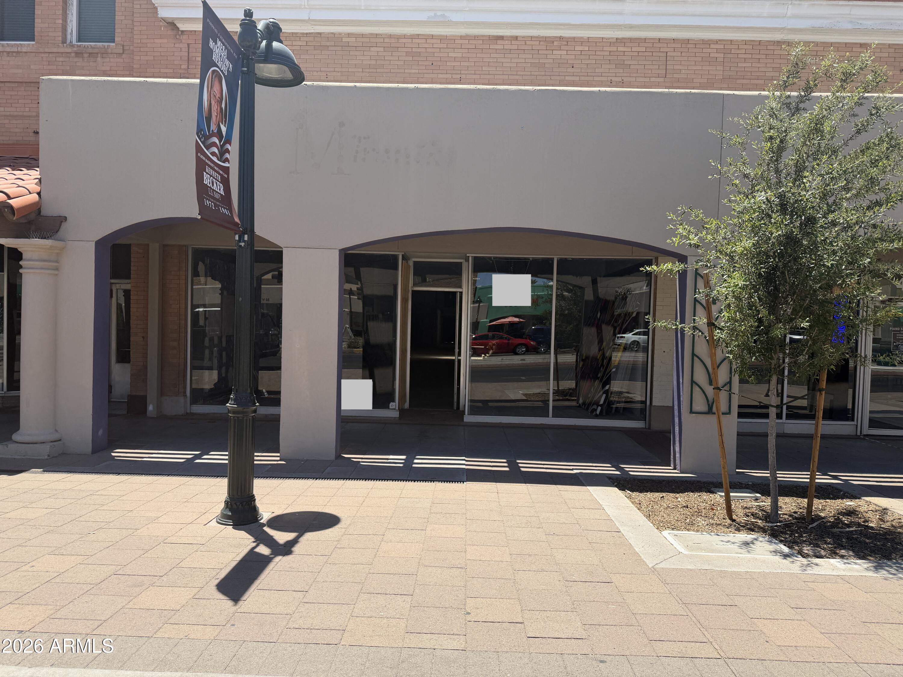 41 W MAIN Street