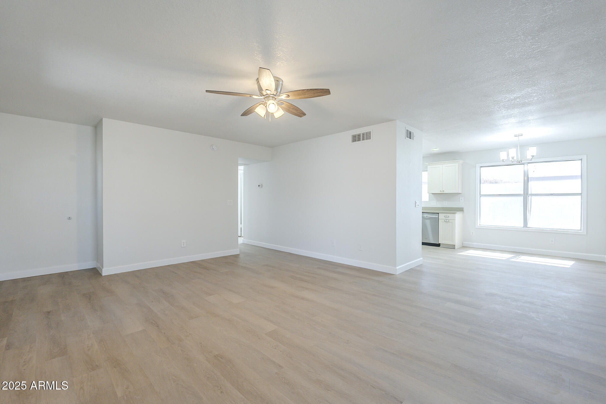 1450 E TOPEKA Drive