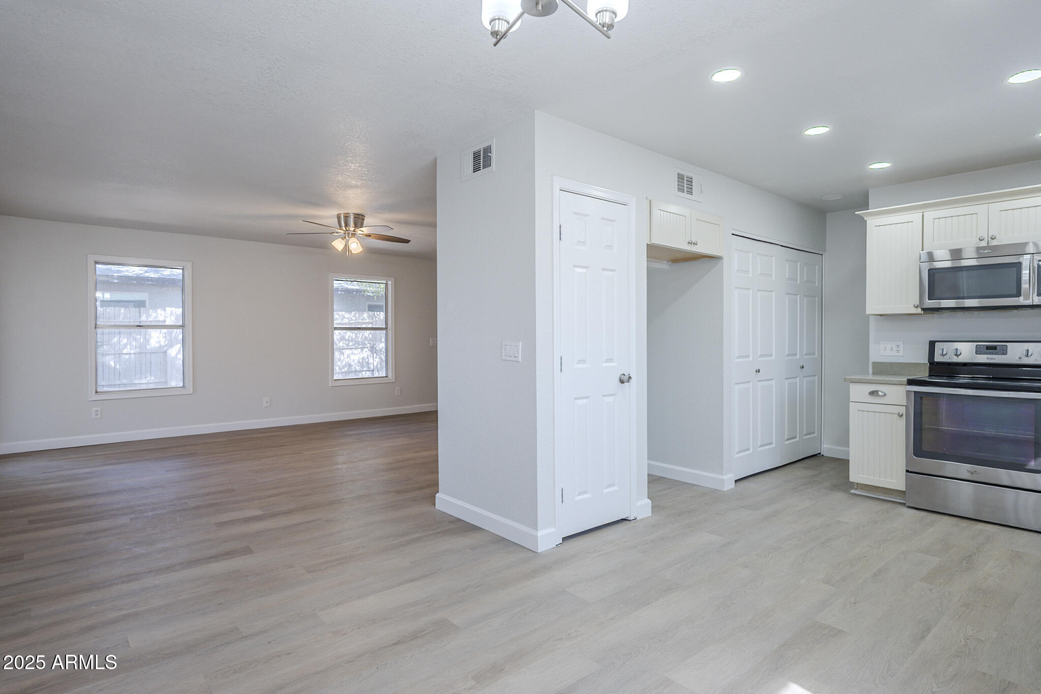 1450 E TOPEKA Drive