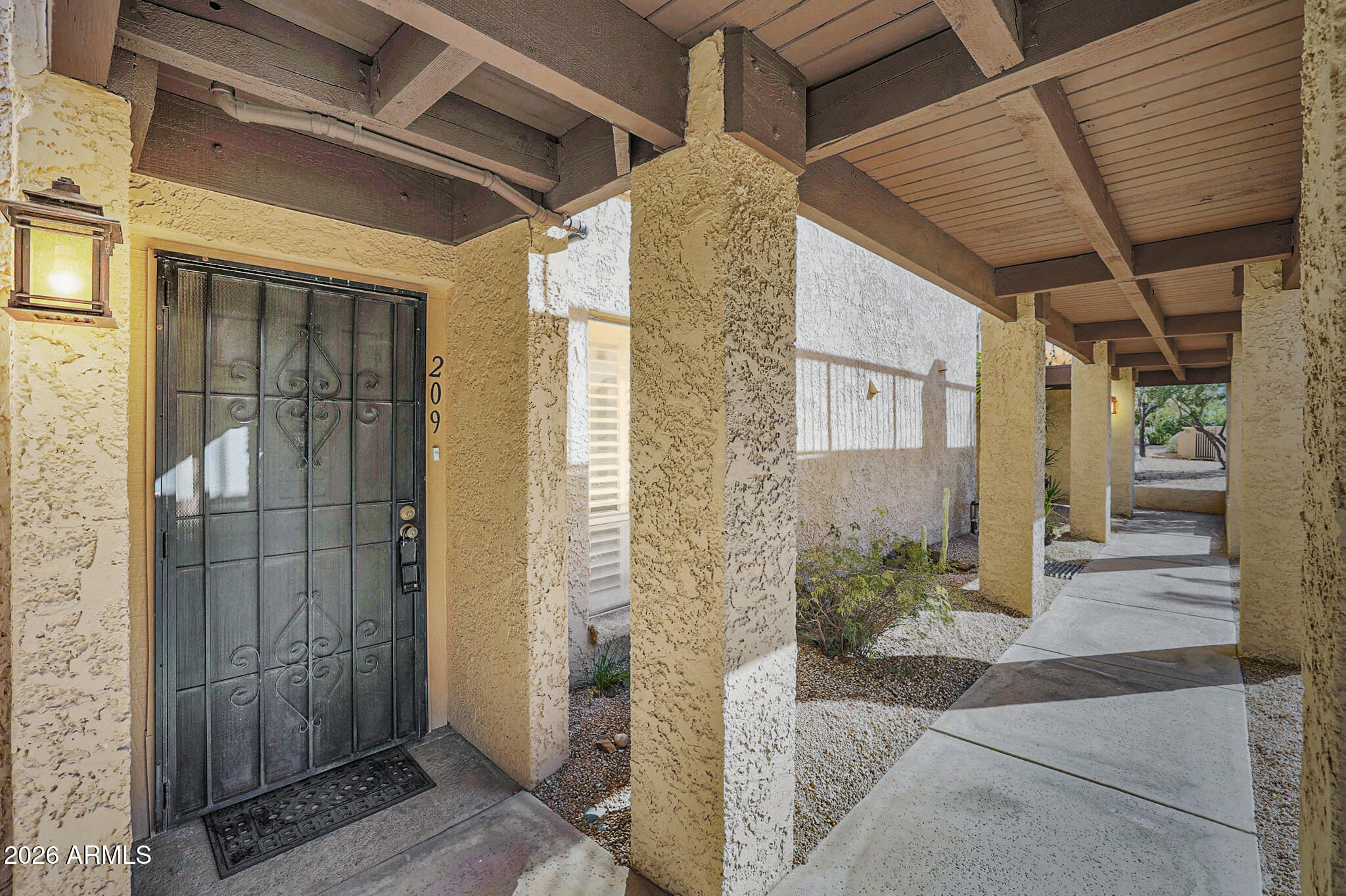 7402 E CAREFREE Drive 209