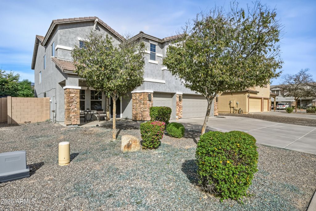 Photo of 748 E Volk Lane, San Tan Valley, AZ 85140 (MLS # 6984168)