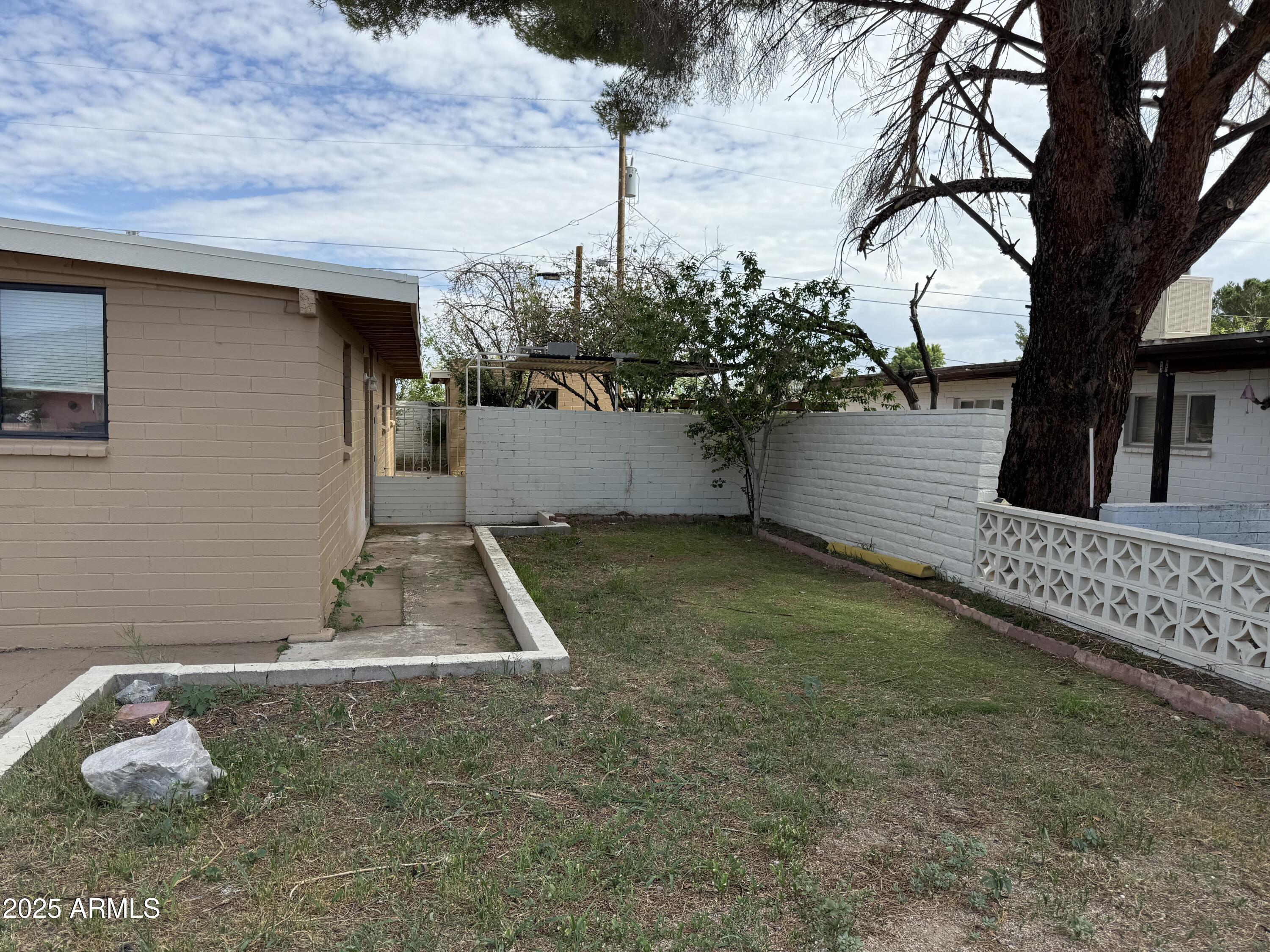 GARDEN CANYON TERRACE - Residential