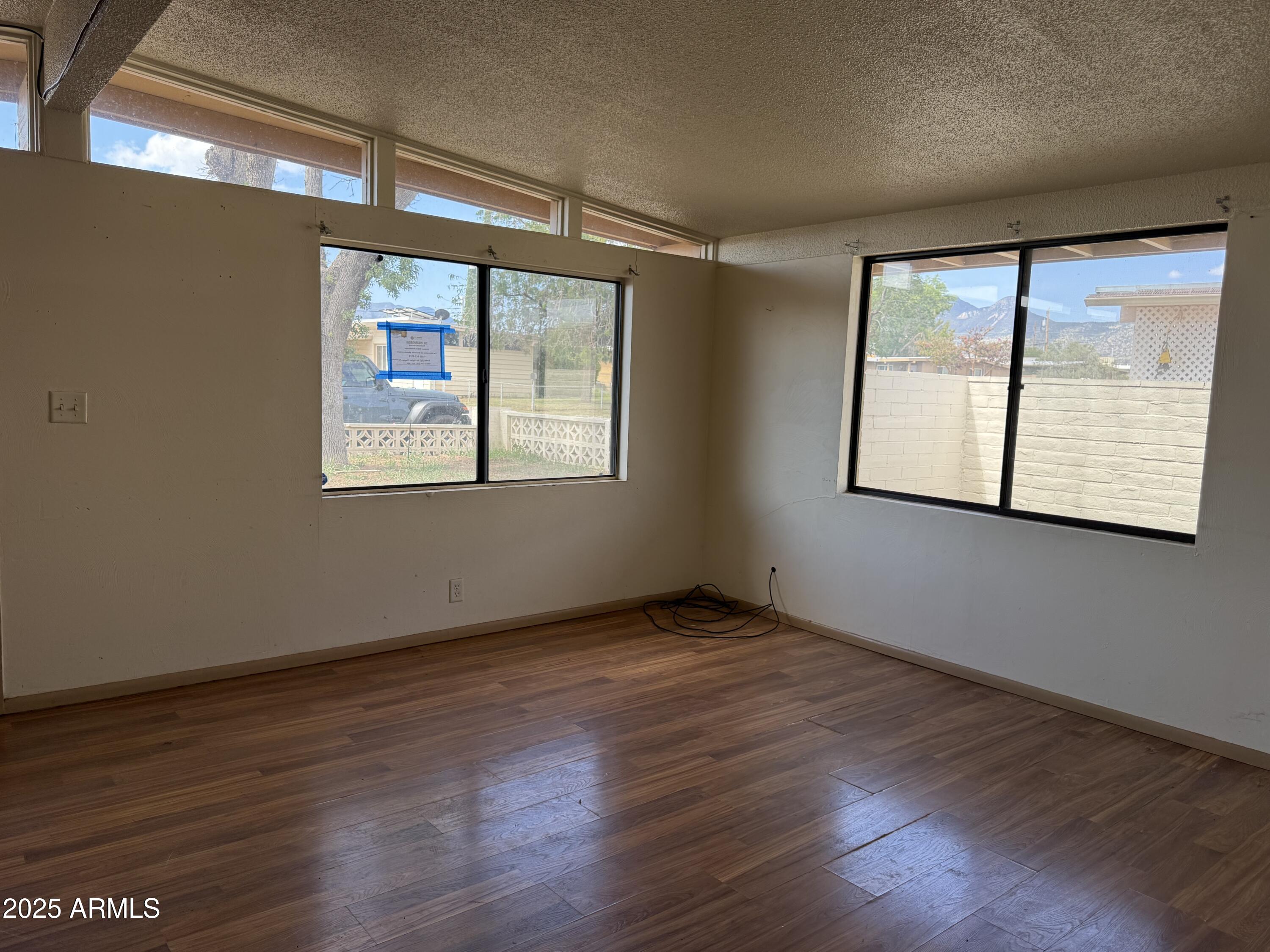 GARDEN CANYON TERRACE - Residential