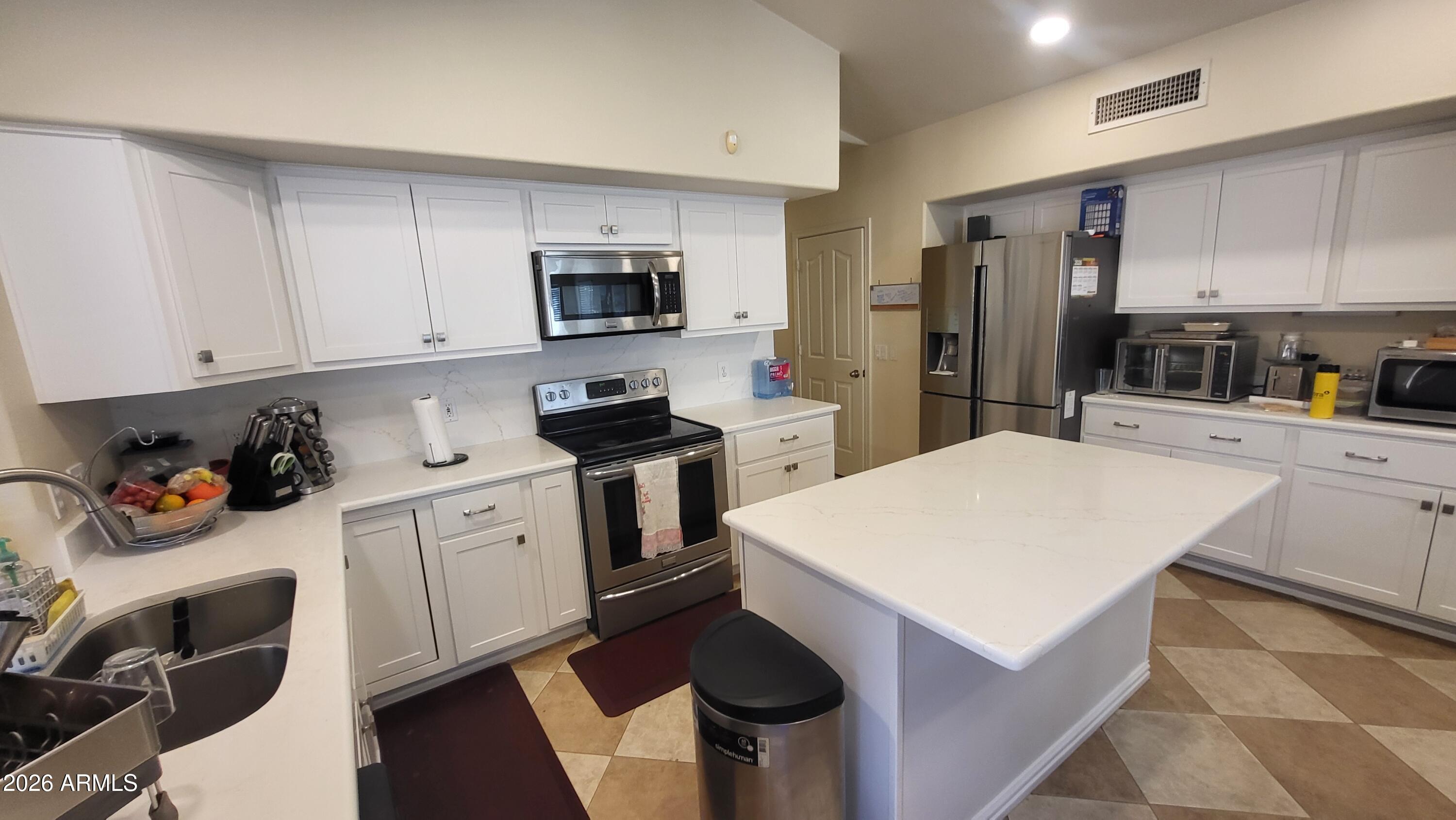 5721 W Ironwood Drive