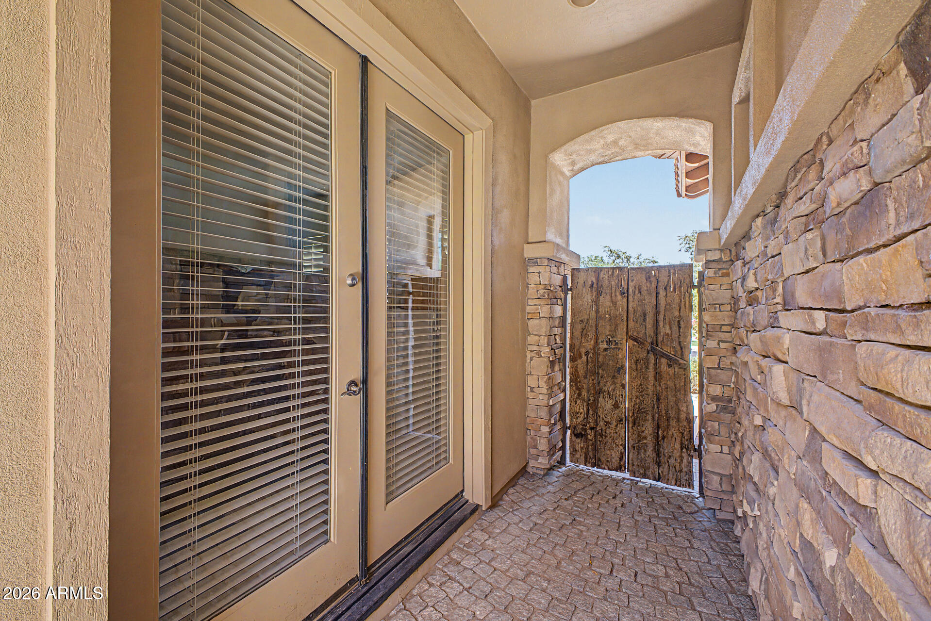 3238 E MOUNTAIN VILLAGE Circle