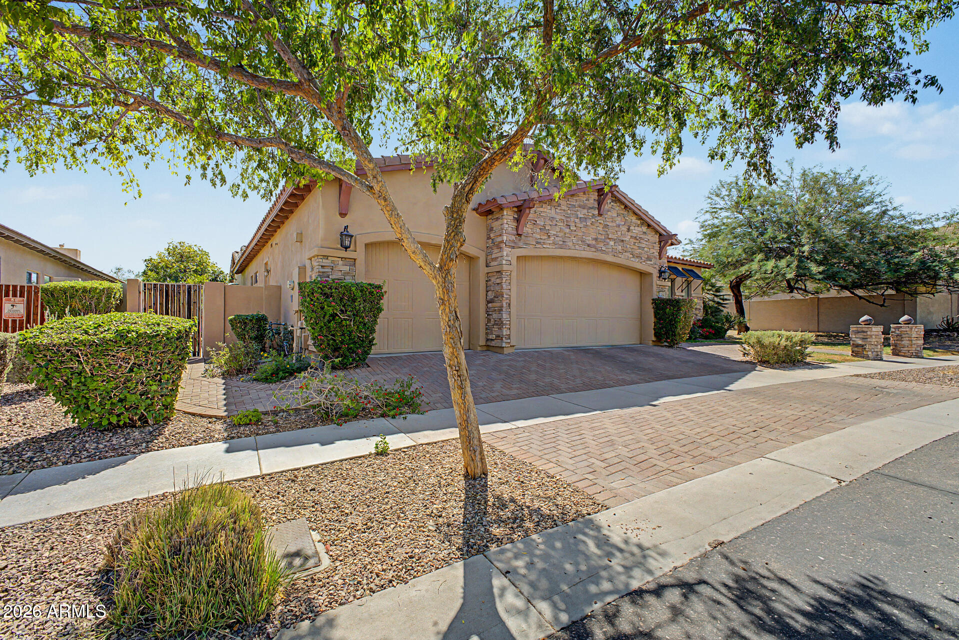 3238 E MOUNTAIN VILLAGE Circle