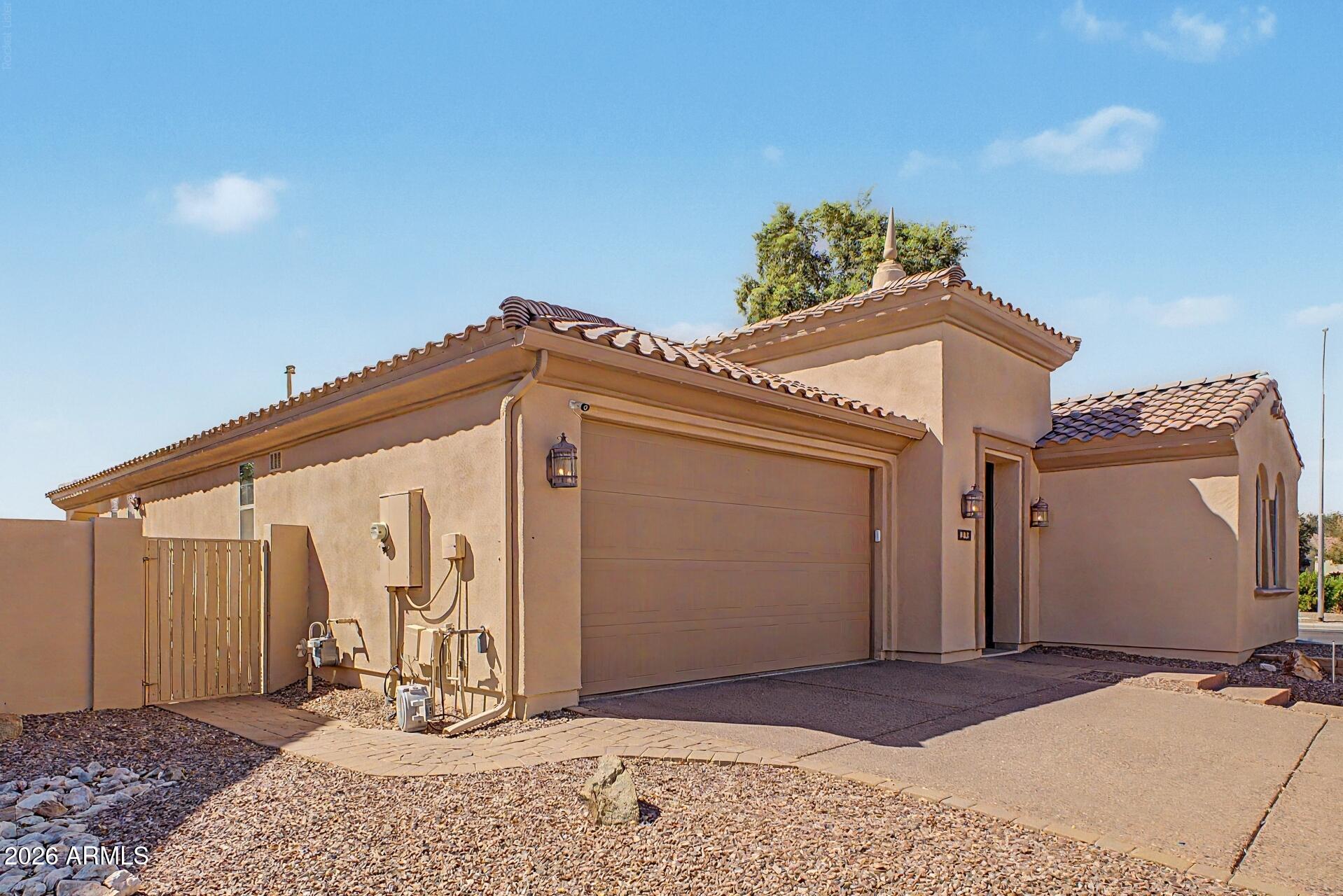 295 W LANTANA Place