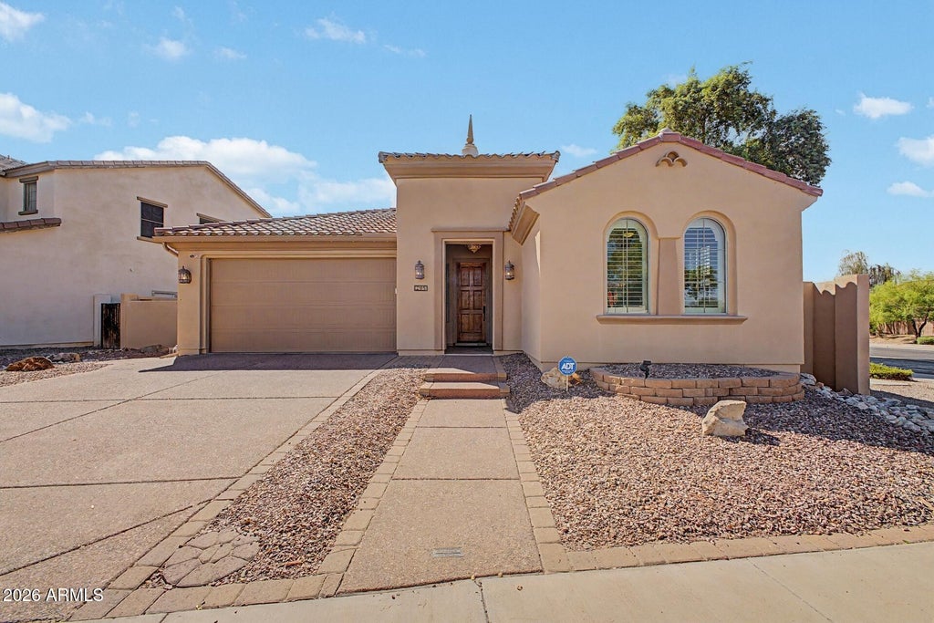 Photo of 295 W Lantana Place, Chandler, AZ 85248 (MLS # 7079875)