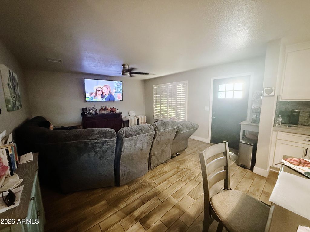 Photo of 737 S 1st Street, Phoenix, AZ 85004 (MLS # 6987262)