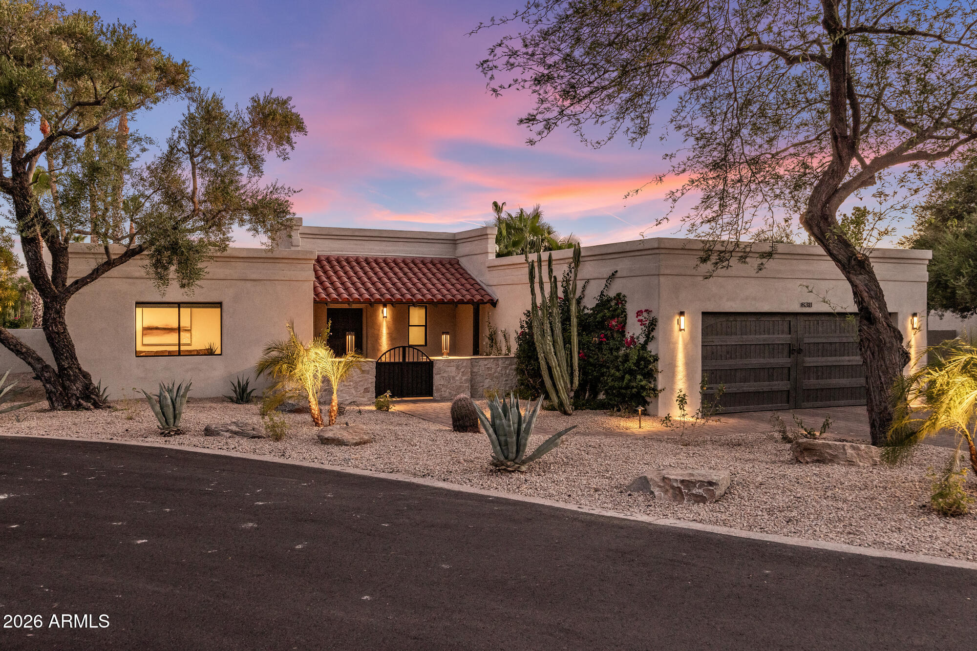 8311 E VISTA DE VALLE --