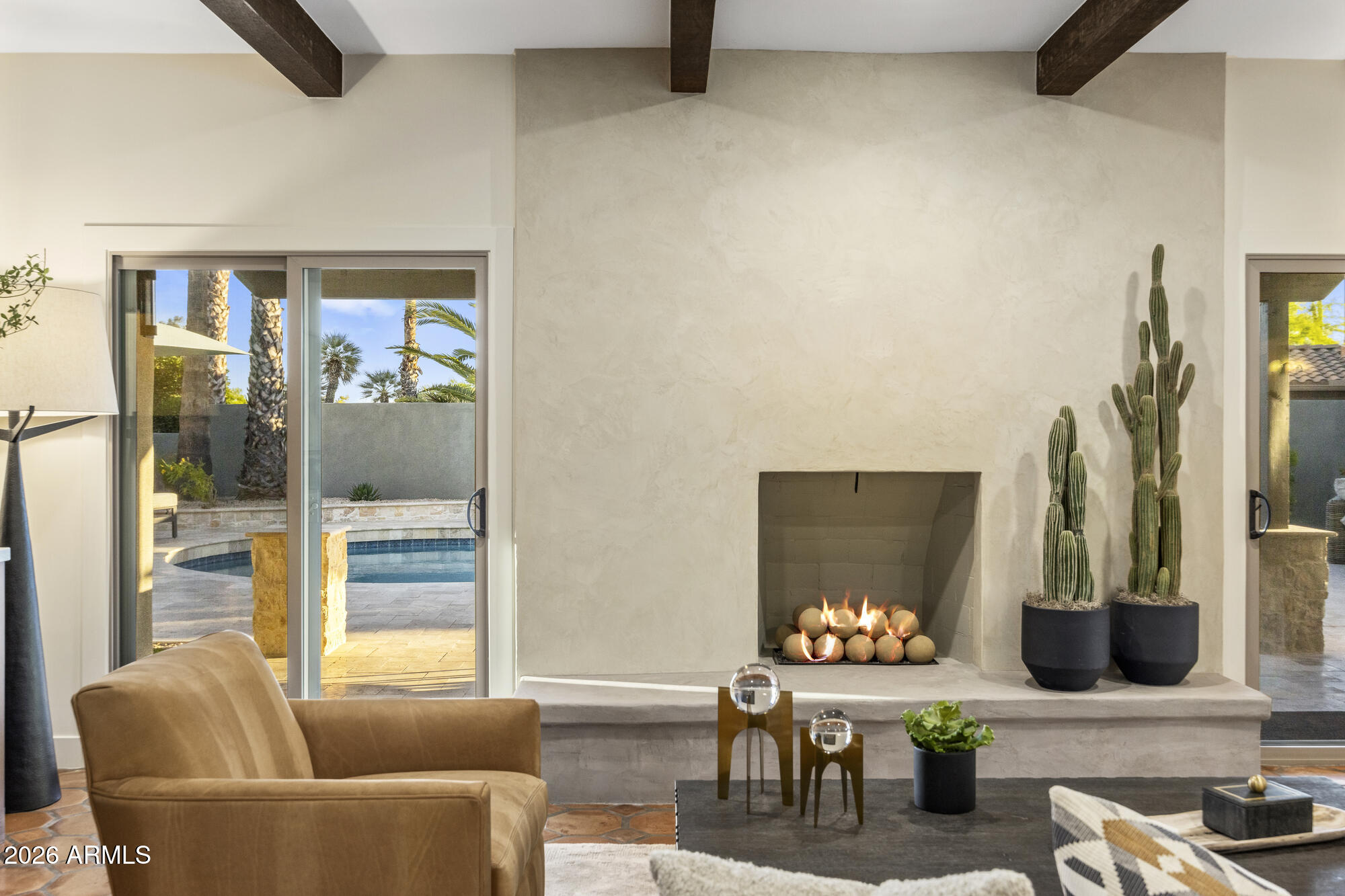 8311 E VISTA DE VALLE --