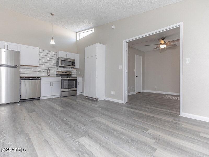 13517 W GLENDALE Avenue 1