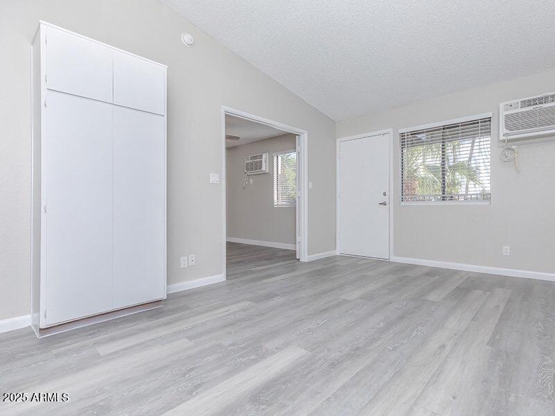 13517 W GLENDALE Avenue 1