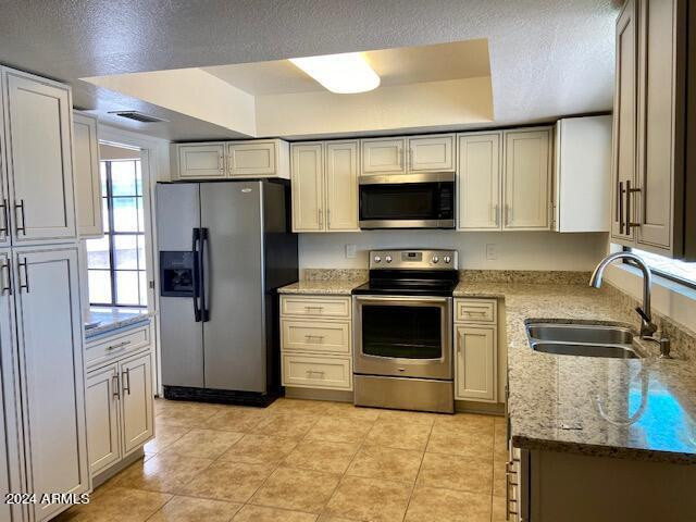 1543 N La Rosa Drive
