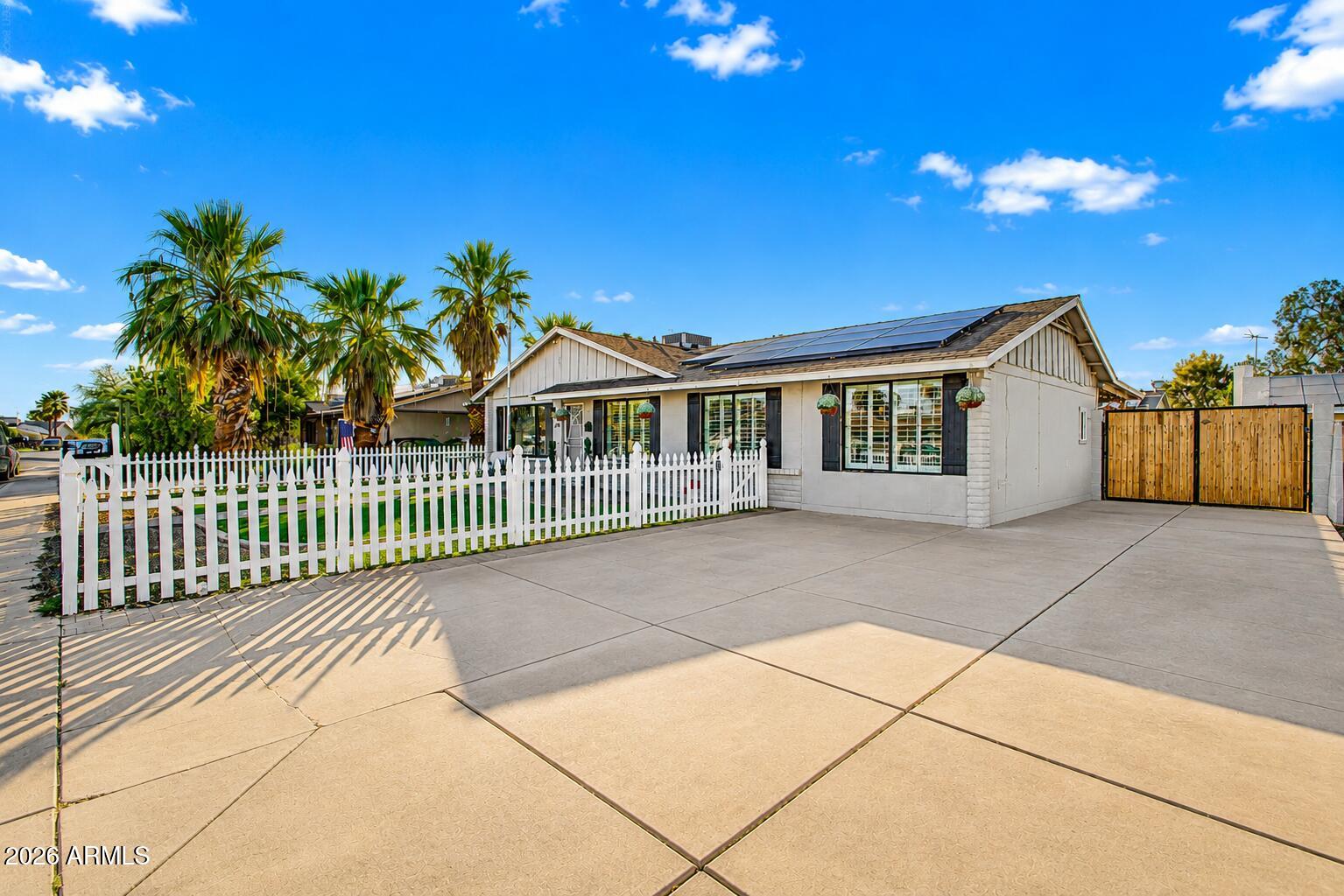 308 W PIUTE Avenue