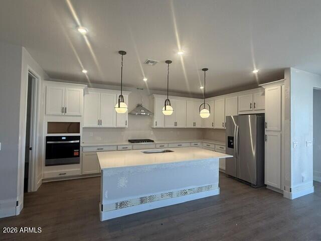 19032 W STELLA Avenue
